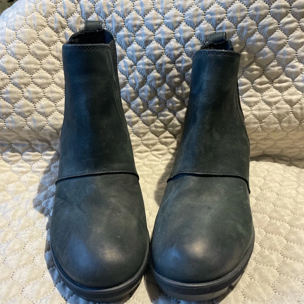 Sorel Dark Green Leather Boots